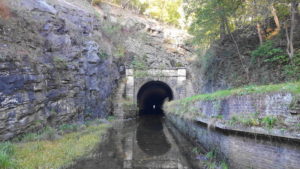 Tunnel portal